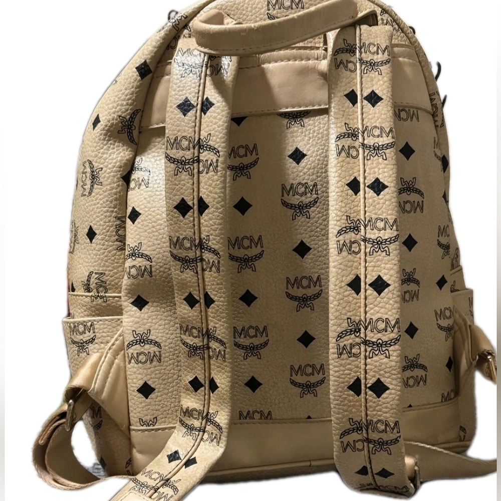 MCM Studded Med Sz(Unisex) Leather Backpack Beige Silver Metal Logo Plate ( EUC) - Picture 3 of 15